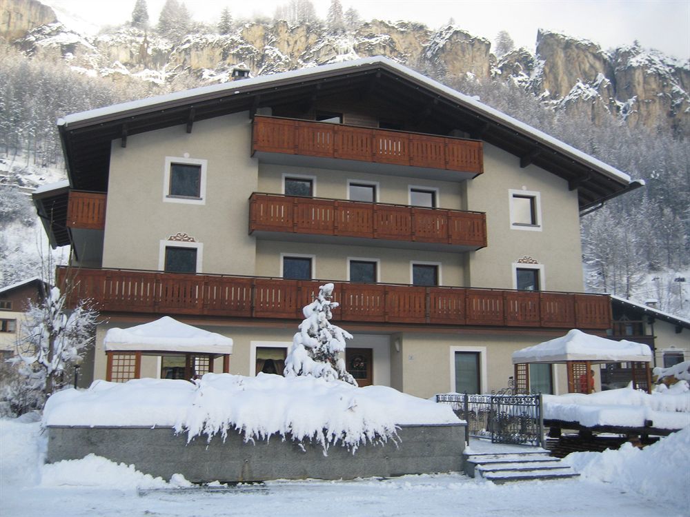 Casa Martinelli Holiday Home Isolaccia Exteriér fotografie